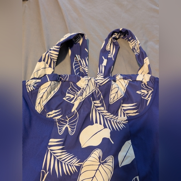 POPFLEX Boardwalk Bombshell One-Piece Swimsuit in Blue Palm - Picture 7 of 11